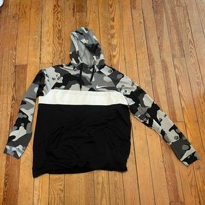 Mens Nike thermal Dri-Fit hoodie (Camo)